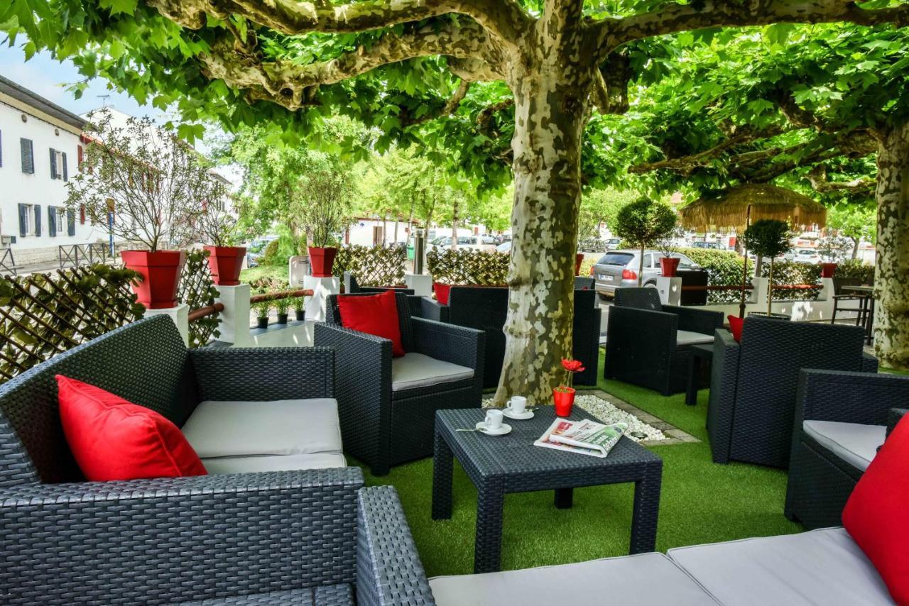 Hotel Auberge L'Estanquet Urt Exteriör bild